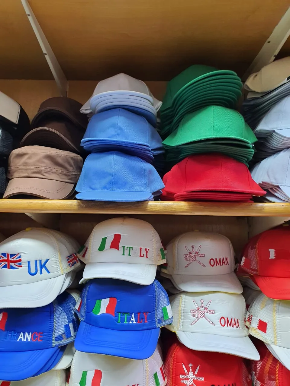 snapback cap